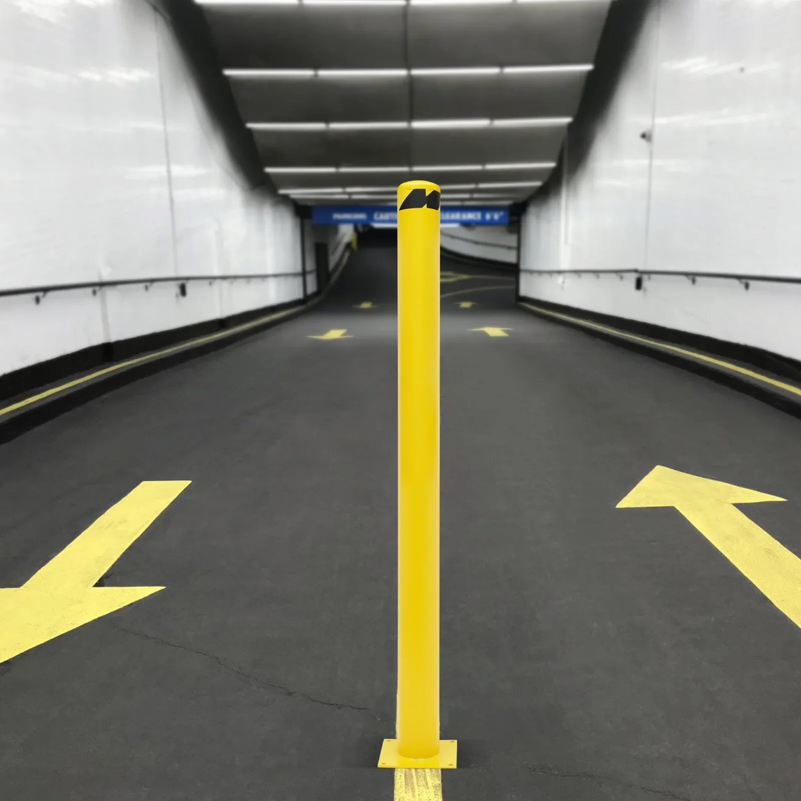 مسحوق أصفر شديد التحمل - عمود أمان فولاذي مطلي بمسحوق عمق 60 بوصة ارتفاع × 4.5 بوصة، تأثير 6000 رطل (سفينة أمريكية سريعة)