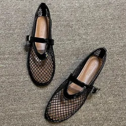 Neue Sommer Mesh Hohl Sandalen Frauen Wohnungen Flache Faulenzer Neue Strand Walking Designer Schuhe Komfort Retro Weibliche Plus Größe 42