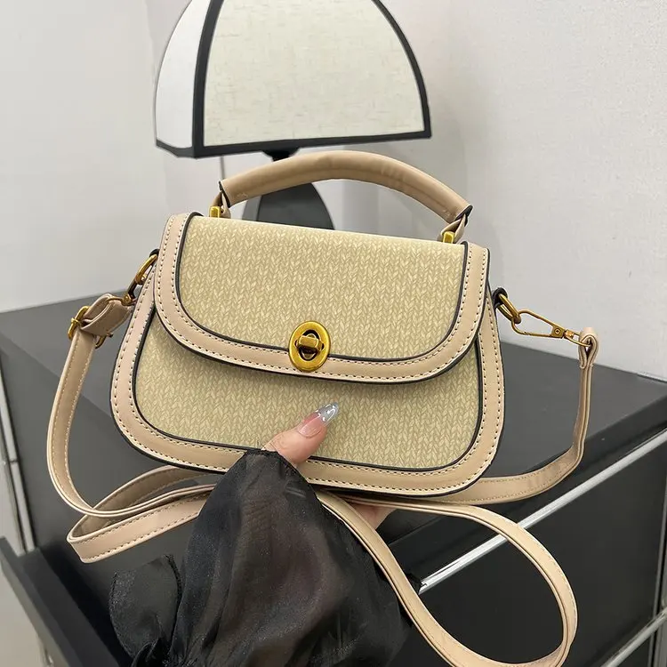 

Daily Commute Women Crossbody Bag Retro Saddle Shape Suede Texture Triangle Buckle Versatile Handheld Bag