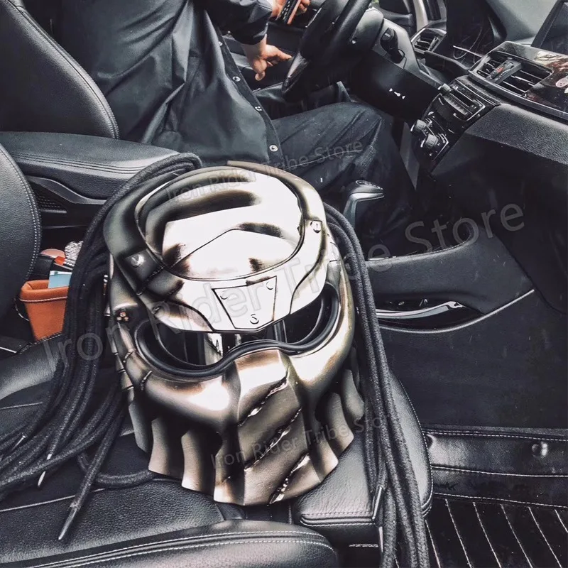 DOT ECE Certified Carbon Fiber Predator Full-face Helmet, Personalized Special-shaped Retro Motorcycle Sports Car Riding Helmet