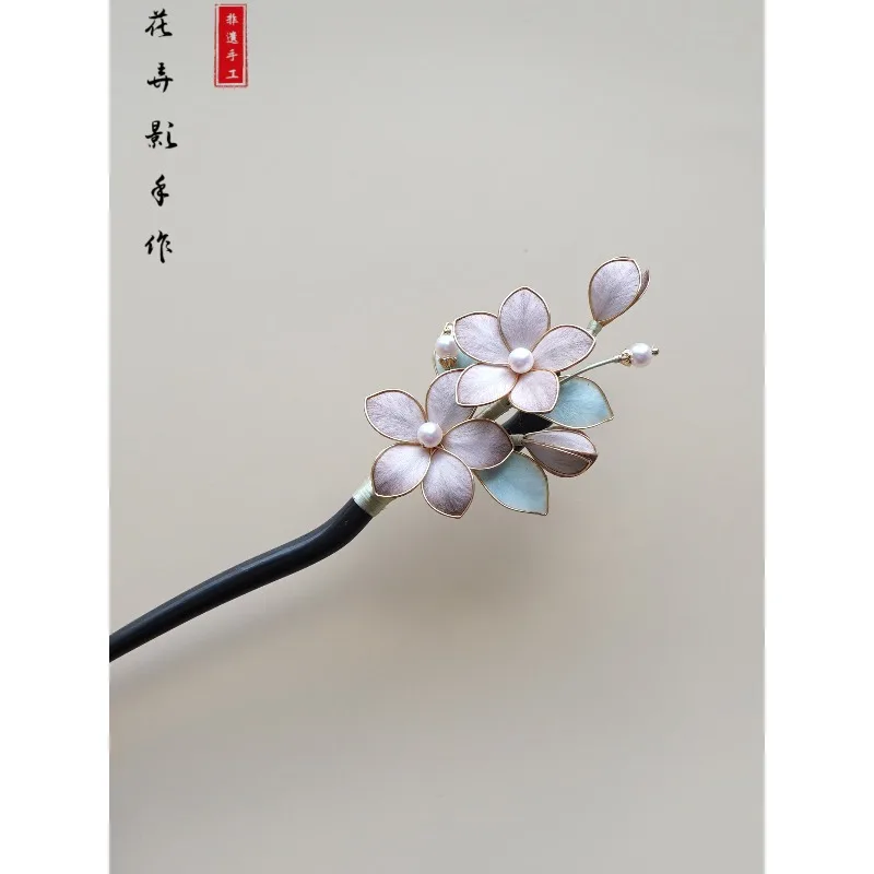 Handcrafted Sandalwood Hairpin Filigree Five-petal Flower Chinese Retro Niche Female Hair Decor