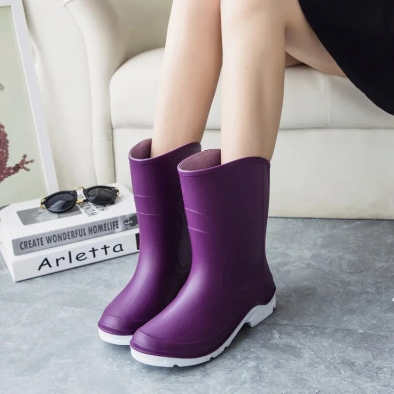 Women's Boots Round Toe Low Flat Heel Smooth Finish Slip-On Structure Contrast Sole Edge Casual Daily Outdoor Walking Shoe Gear