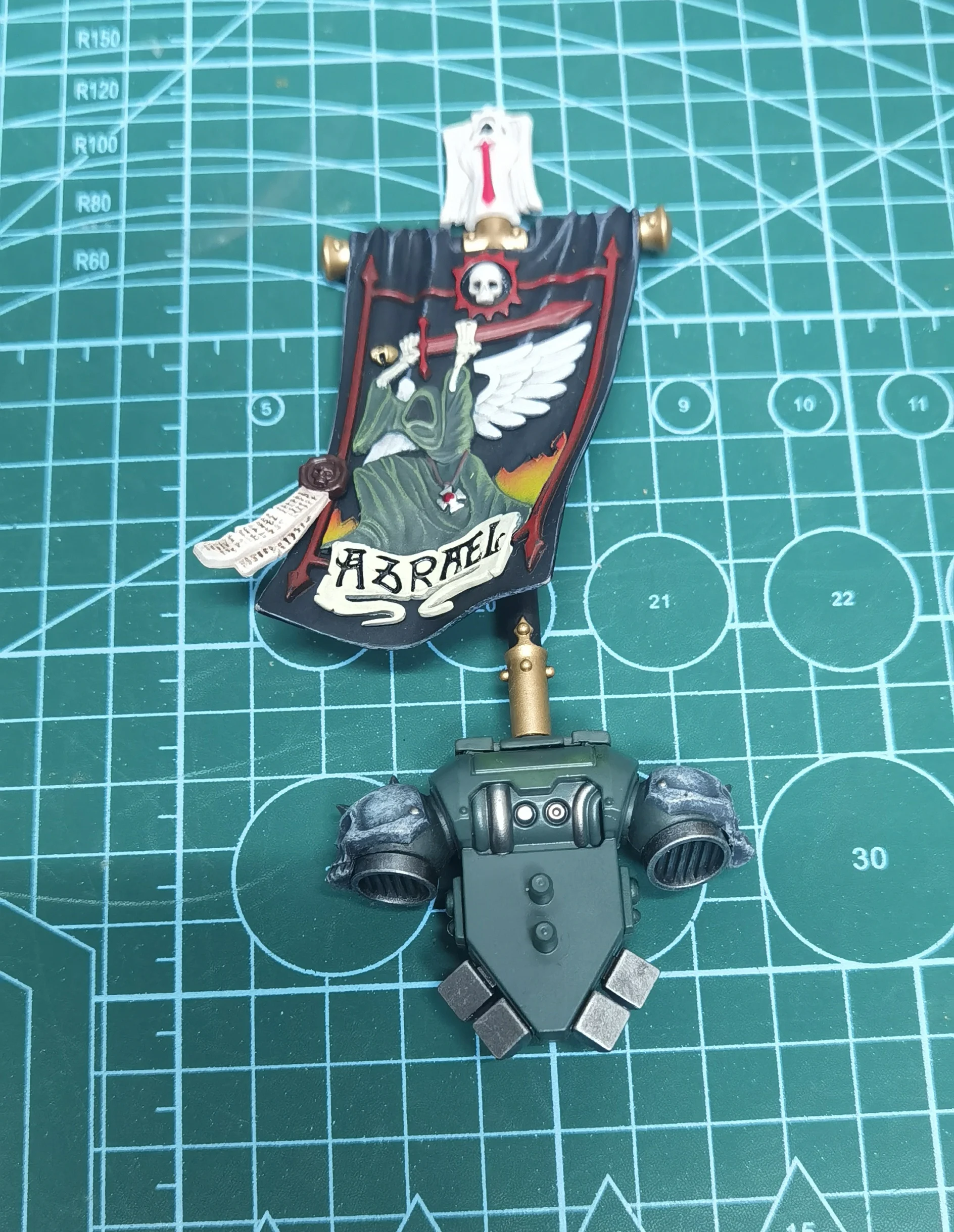 ジョイトイ ウォーハンマー40K 1/18 ダークエンジェルズ グランド