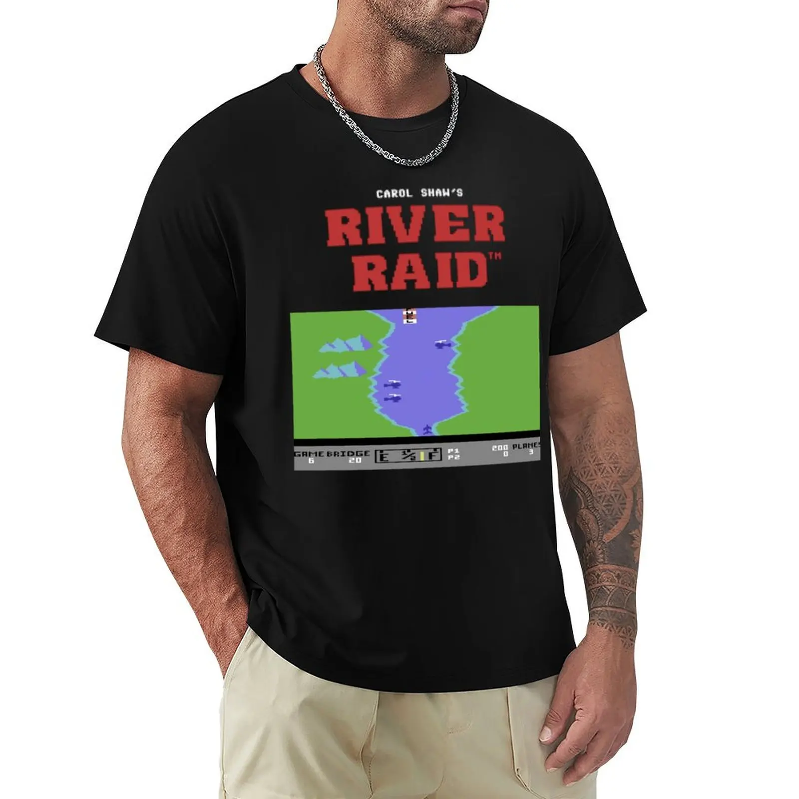 River Raid para C64 e outros computadores domésticos. (1) Camiseta com estampa minimalista