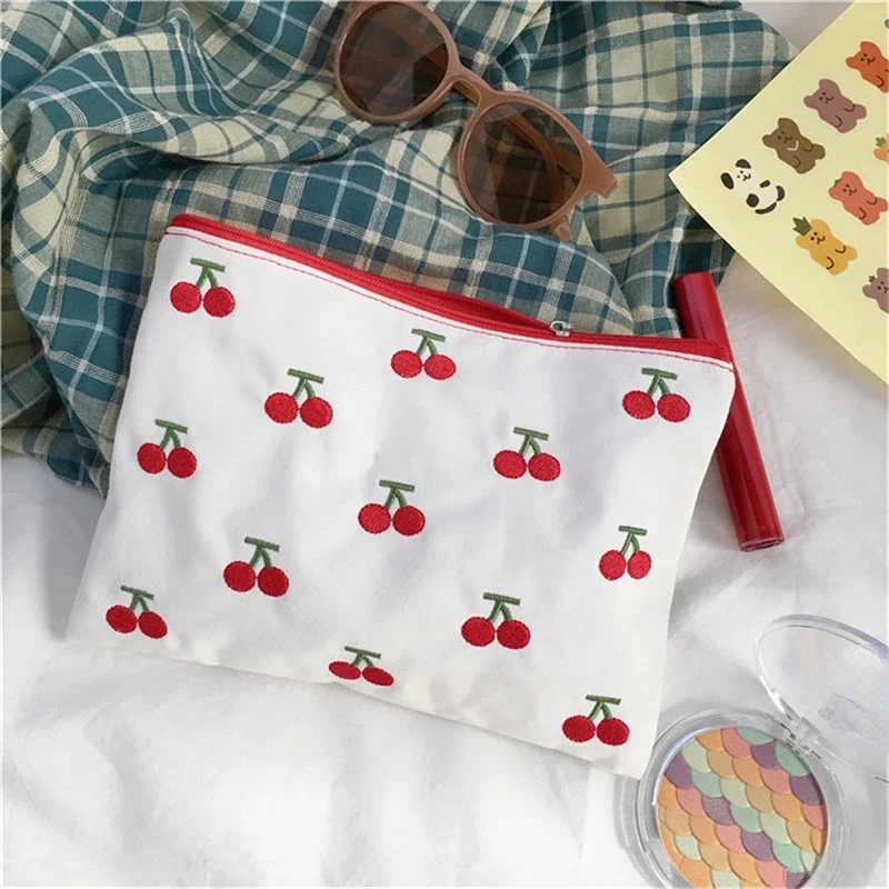 Cherry Embroidery Cosmetic Bags Zipper Lipstick Bag Ins Kawaii Retro Girls Canvas Bag Makeup Case Storage Neceser Organizer