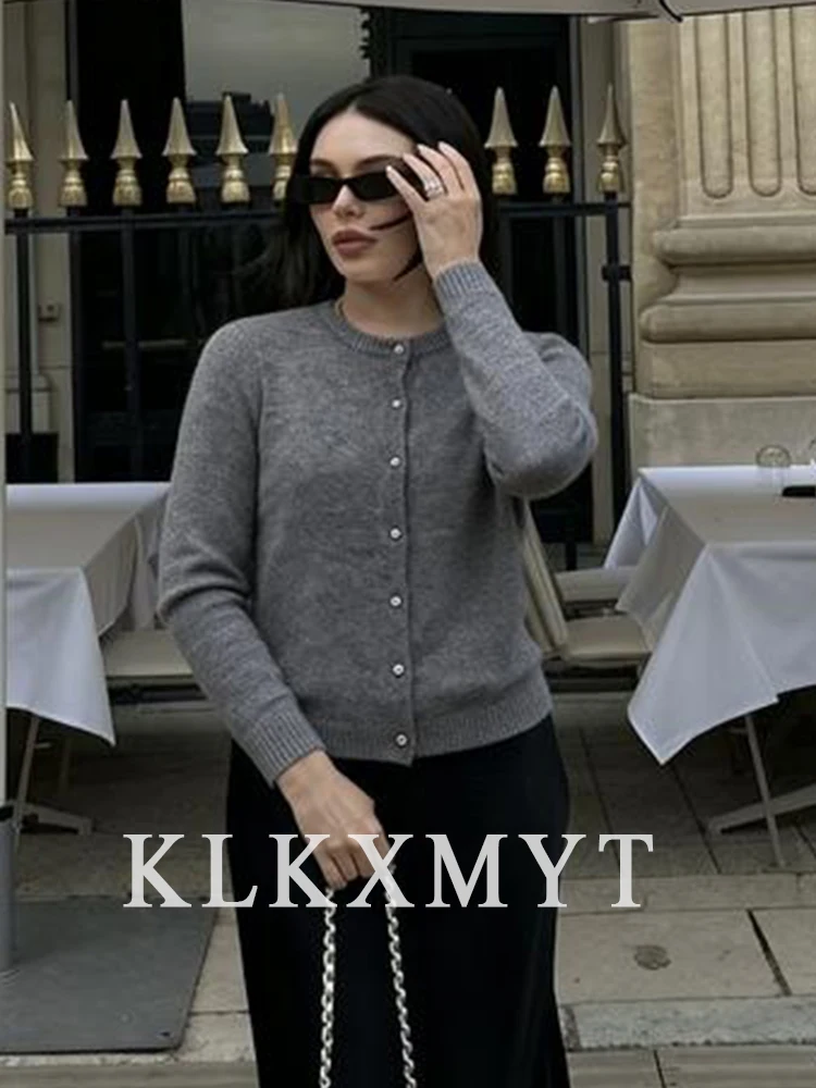 Women Knitted Cardigan 2025 Women Fashion Long Sleeve Metal Button Leisure Knitted Cardigan Women Hight Street Elegant Top