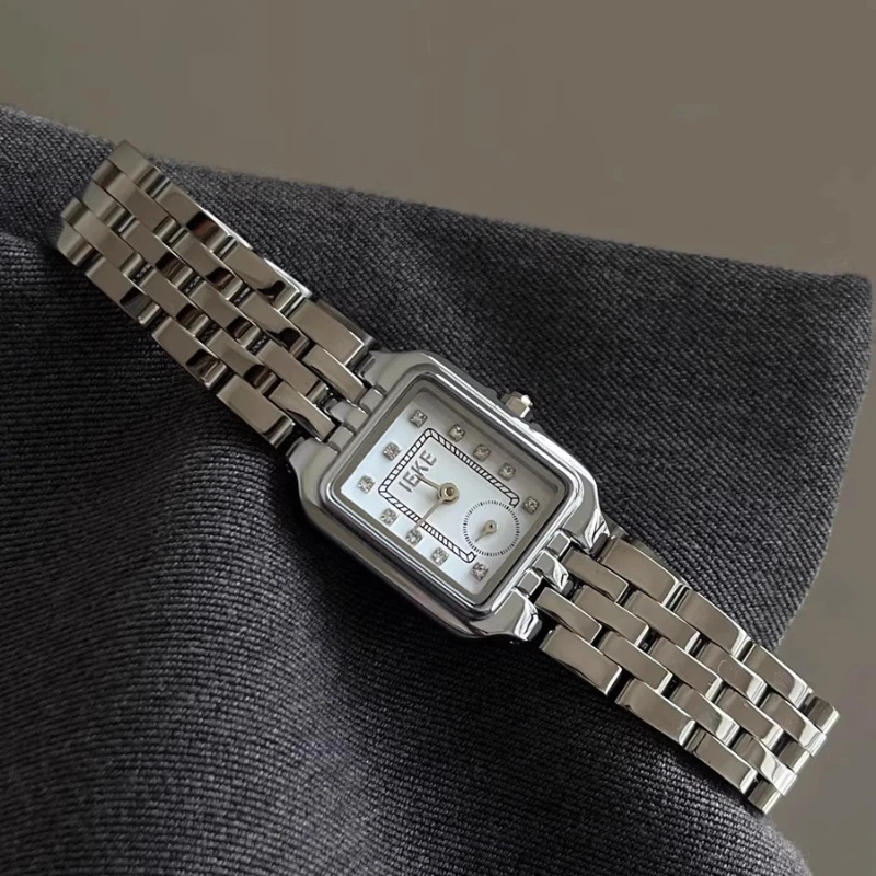 Classic Trend Ladies Watch Elegant Simple Light Luxury Student 2025 Waterproof Quartz Watch Birthday Gift