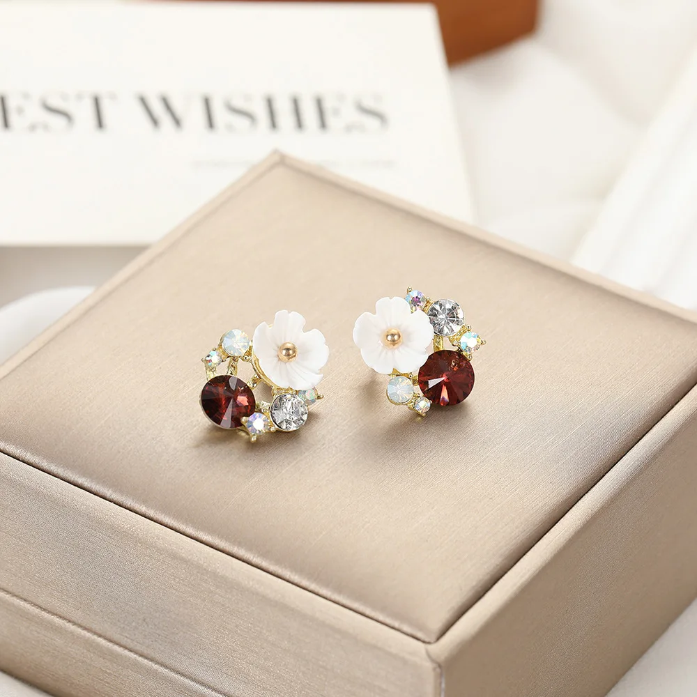 Cute Small White Flower Stud Earrings for Women Red Grey Blue Purple Round Rhinestones Earrings Trendy Sweet Jewelry Gift