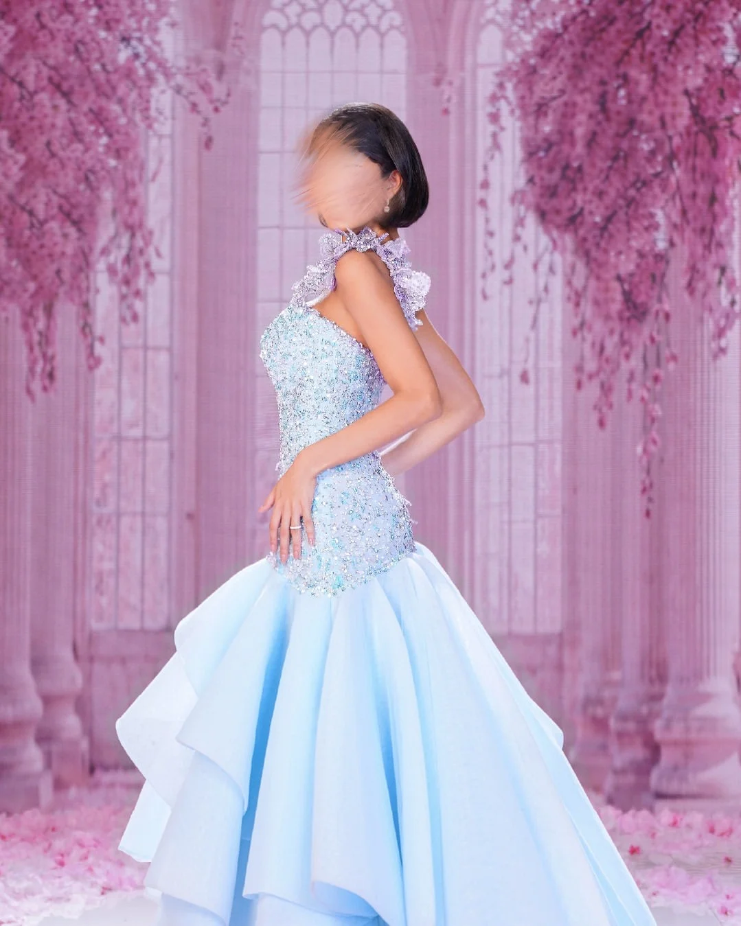 Aenyrst فساتين زفاف فاخرة بدون أكمام من الكريستال بكتف واحد مخصصة بطول الأرض وحجر الراين بفتحة جانبية