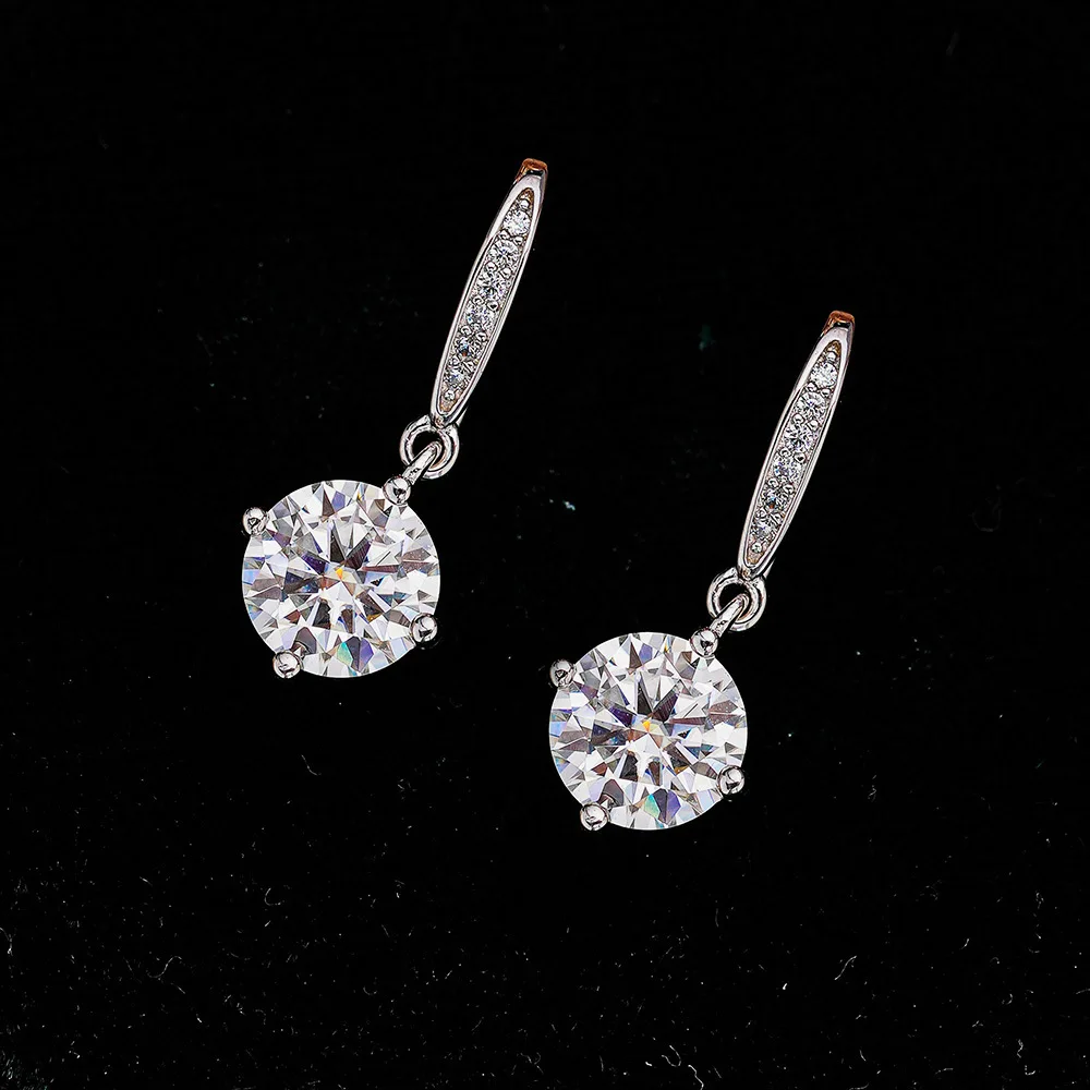 Lumia Women's Four-Prong Fringe Platinum PT950 Stud Earrings Elegant and Minimalist Wedding Gift with 1 Carat  Moissanite Stone