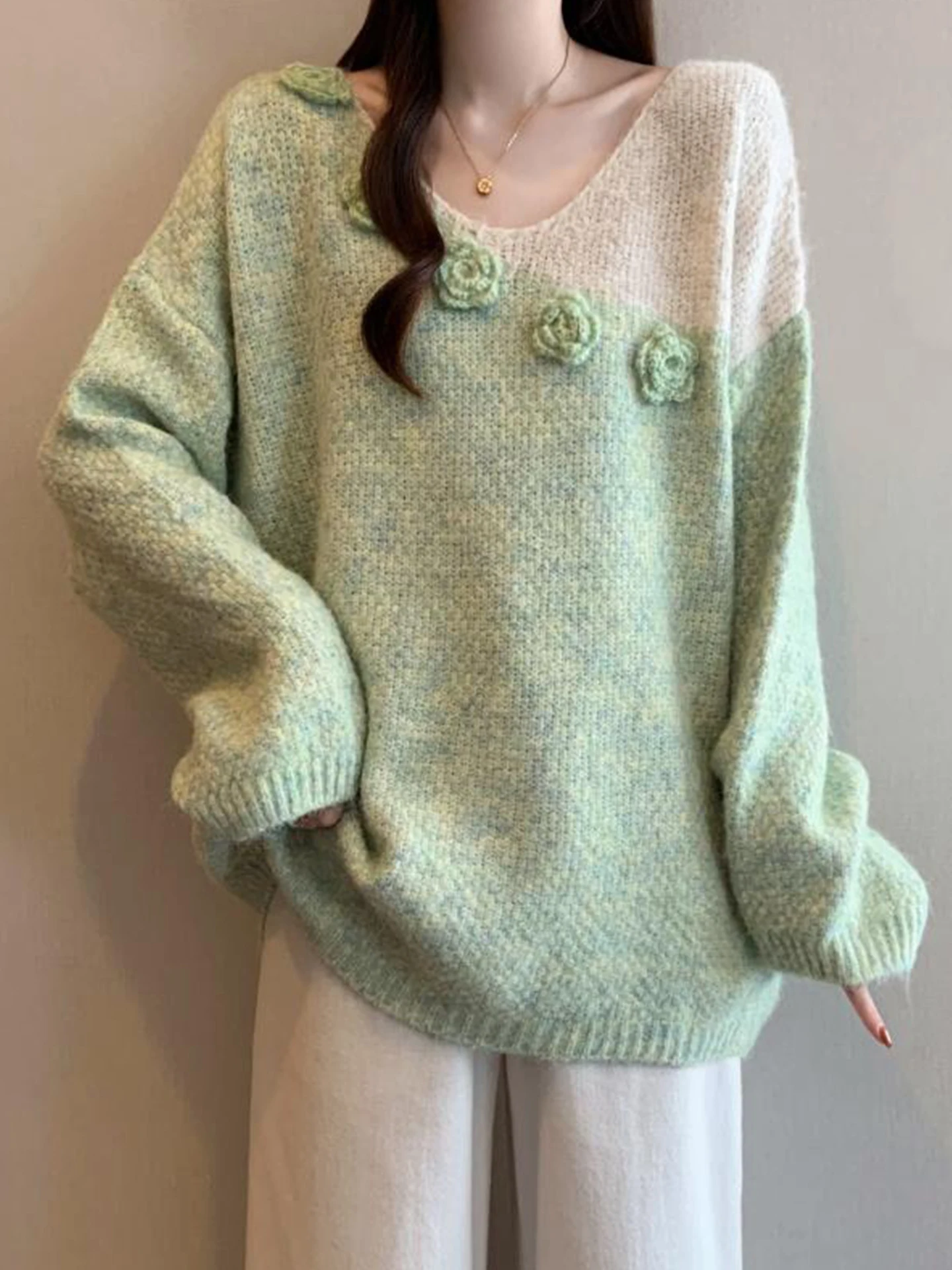 

Мягкий уютный свитер с V-образным вырезом и 3D-цветами для женщин, осенне-зимний, больших размеров, для полных женщин, вязаный топ, свободный крой, для повседневной носки