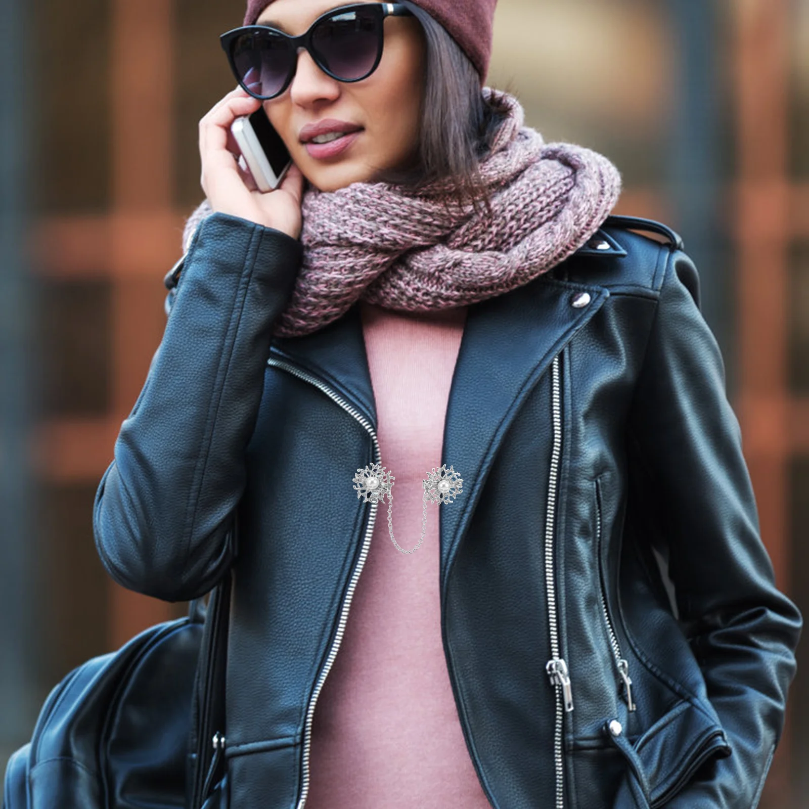 

Alloy Pearls Sweater Clip Women Cardigan Link Buckle Collar Brooch Scarf Closure Vintage Style Elegance Silver Color