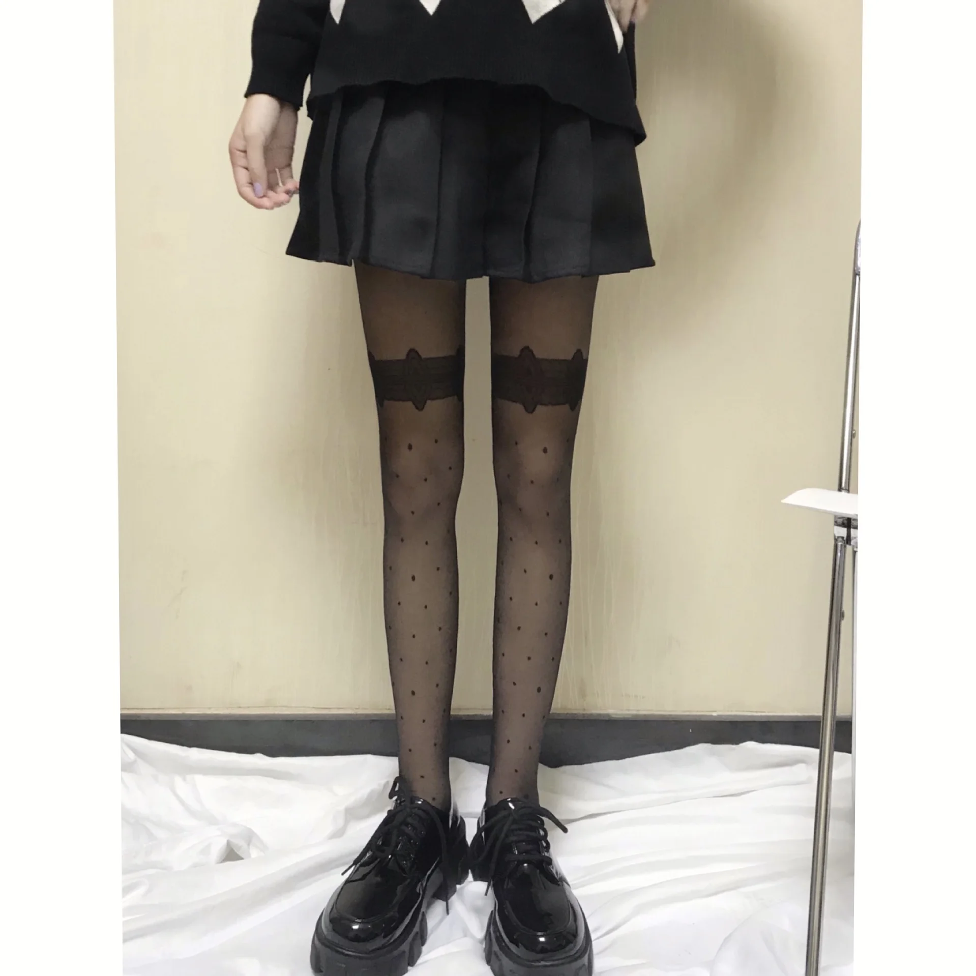 

Fashion Dots Lace Fake High Tube Women's Pantyhose Thin Breathable Lolita Hottie Sexy False Knee-High Black Nylon Tights