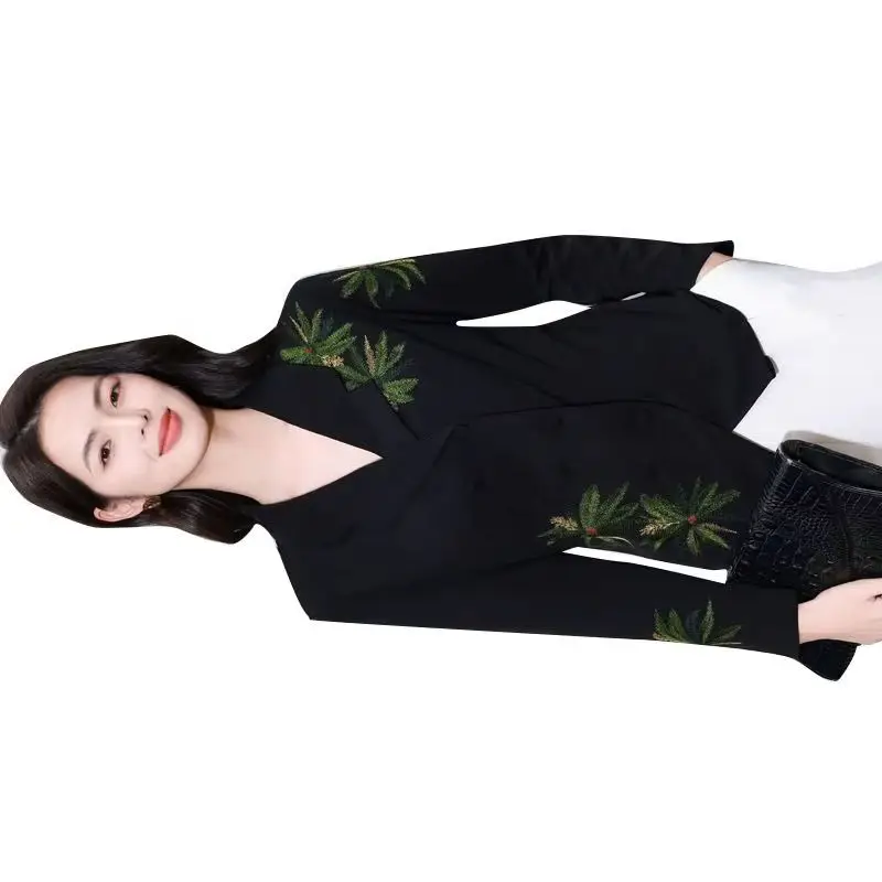 

Женская рубашка с вышивкой и цветочным узором, с отложным воротником, профессиональная, элегантная, с длинным рукавом, весенняя, приталенная, модная, для офиса, 2026