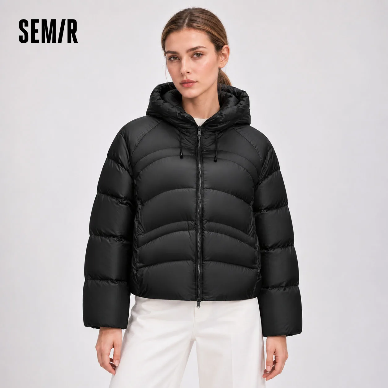Semir Damen-Daunenjacke 90 Prozent Daunenfüllung Wasserabweisender Puffer mit Kapuze Moderner Stil Schlanke Passform 2026 Neu