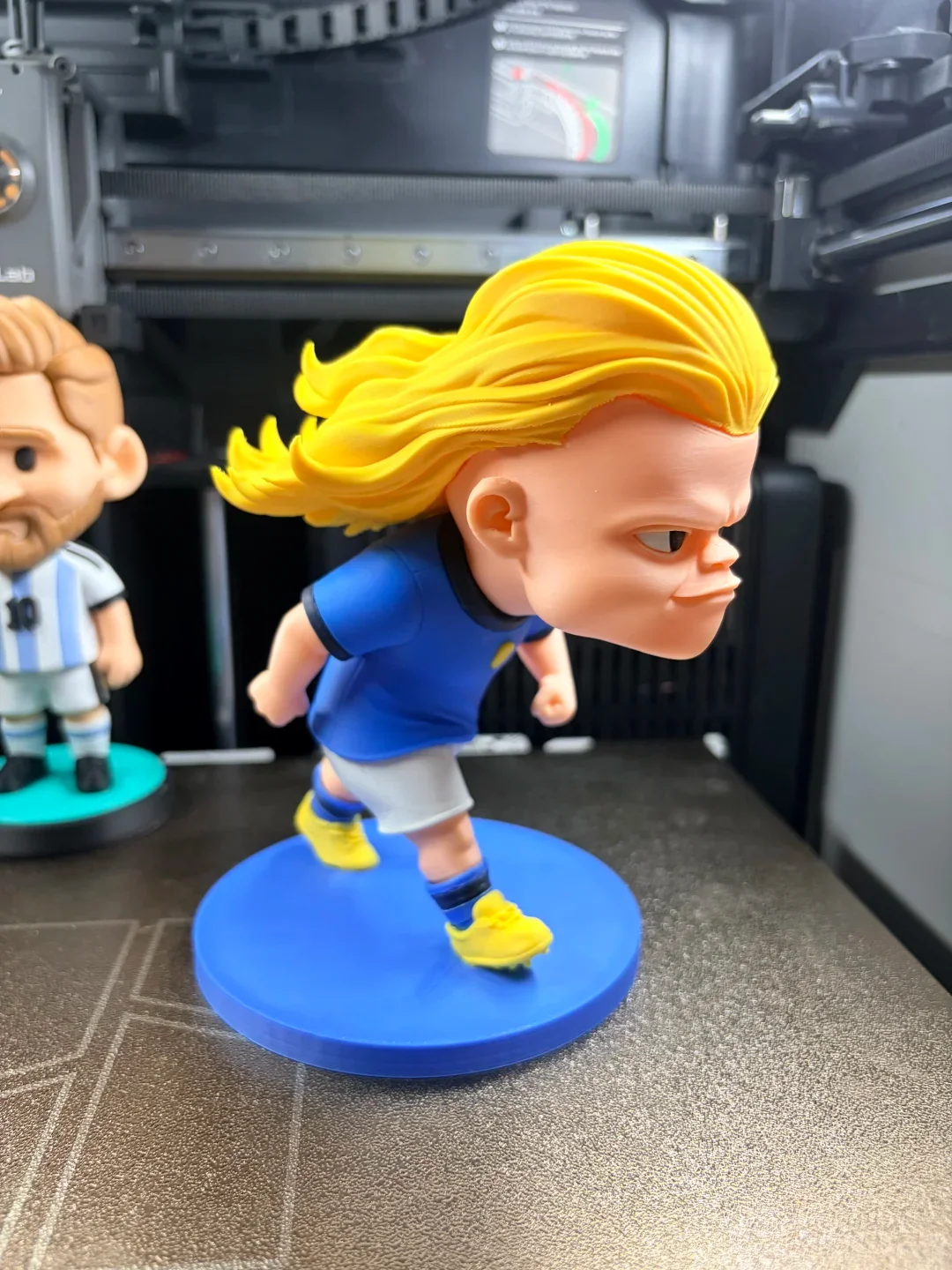 【 3d Printing 】 Harland Football Star Statue Resin Model Diy Handmade Drawing Kit  Desktop Decoration Item Mini Footbal