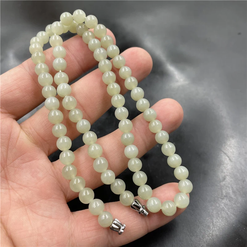 Hetian round bead women, green white jade collarbone chain necklace, fashionable and versatile