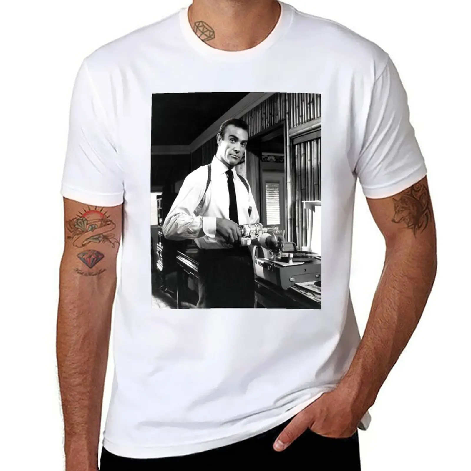 New Sean Connery Pouring a Drink, Black and White Vintage Art T-Shirt summer top aesthetic clothes tees designer t shirt men