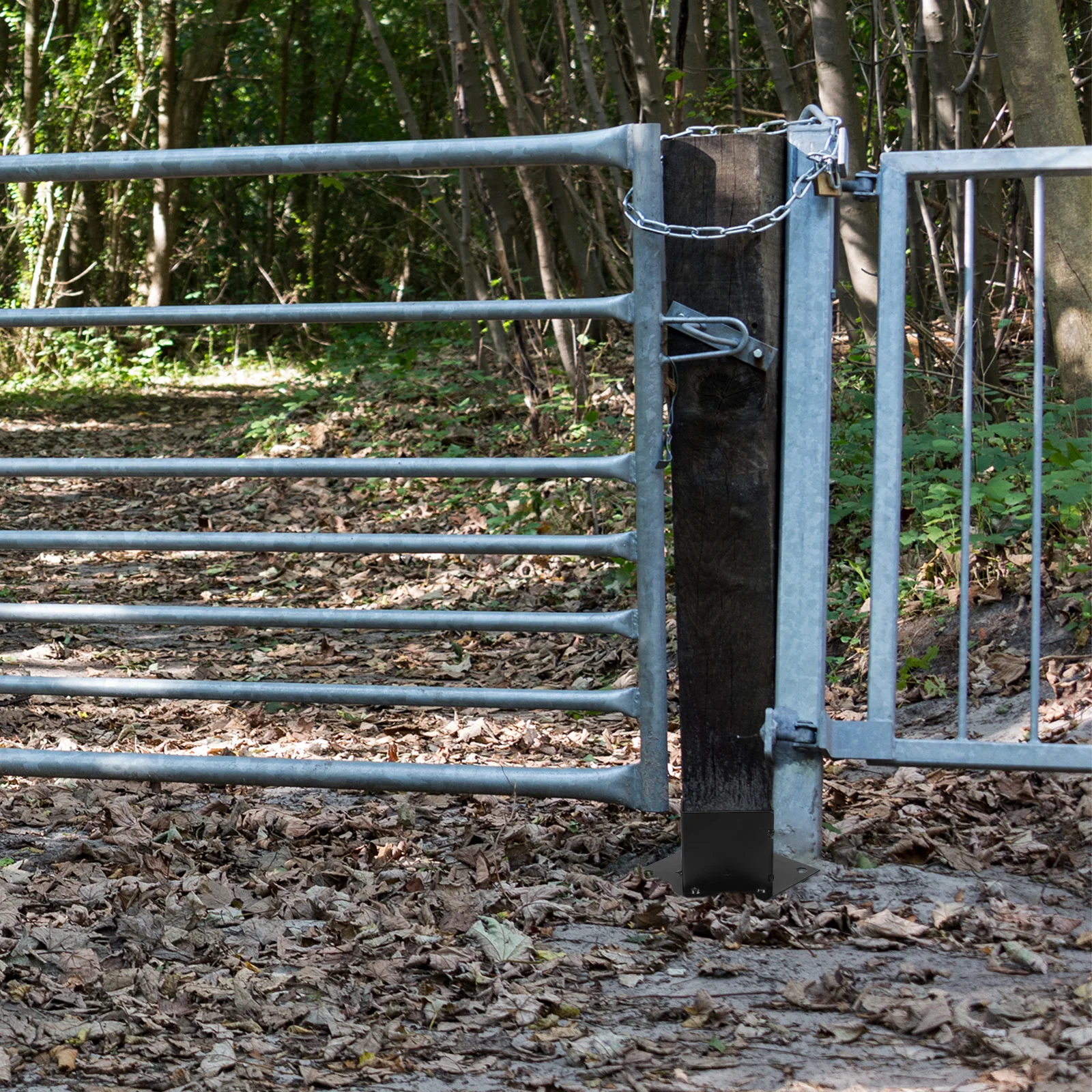 

Wooden Fence Post Base Metal Bracket for Garden Yard Deck Railing Cover Anchor Protector Durable Easy Installation Outdoor Space