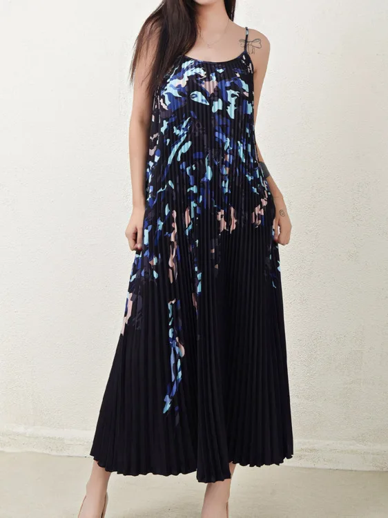 CHUJIE فستان نسائي موضة الترفيه الراقية مطبوعة حزام فضفاض بلا أكمام التجاعيد طول الركبة فستان 2025 ربيع/صيف جديد