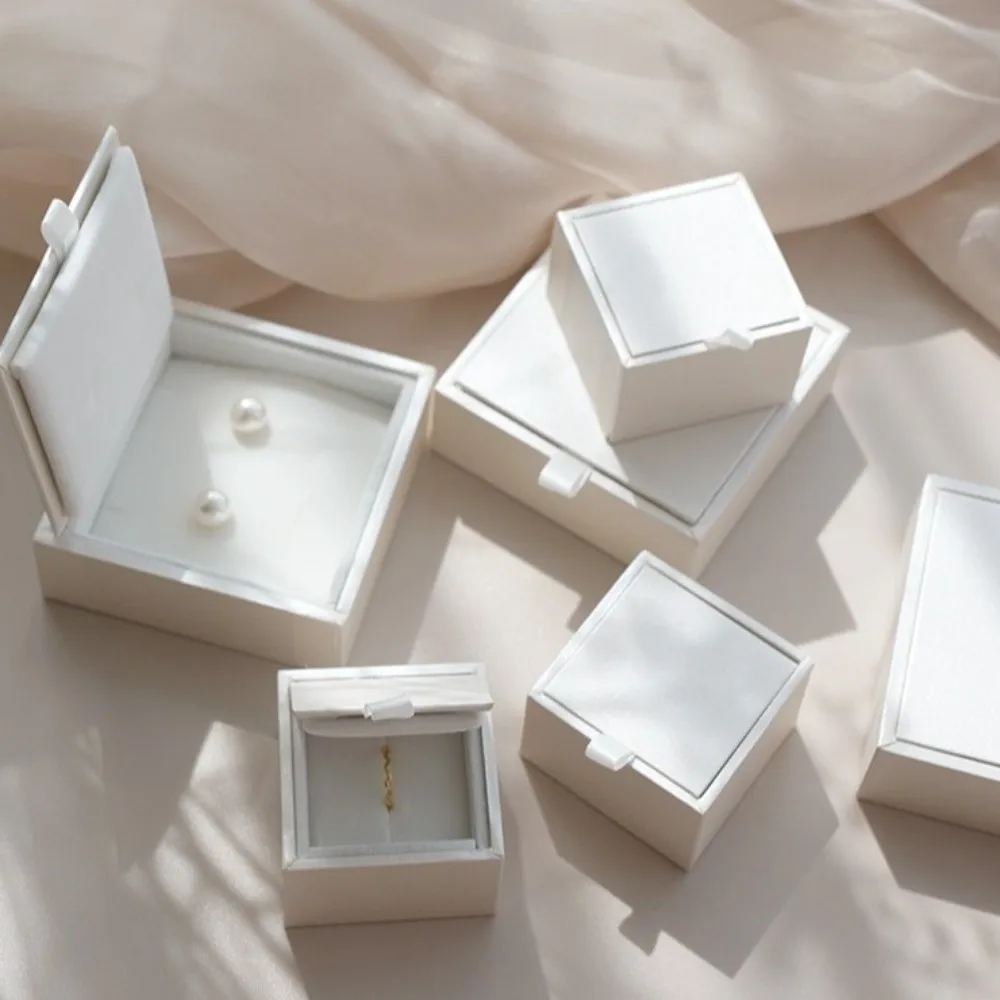 Elegant White/Pink Jewelry Packaging Box Satin Display Organizer Earring Organizer Box Jewelry Box Necklaces