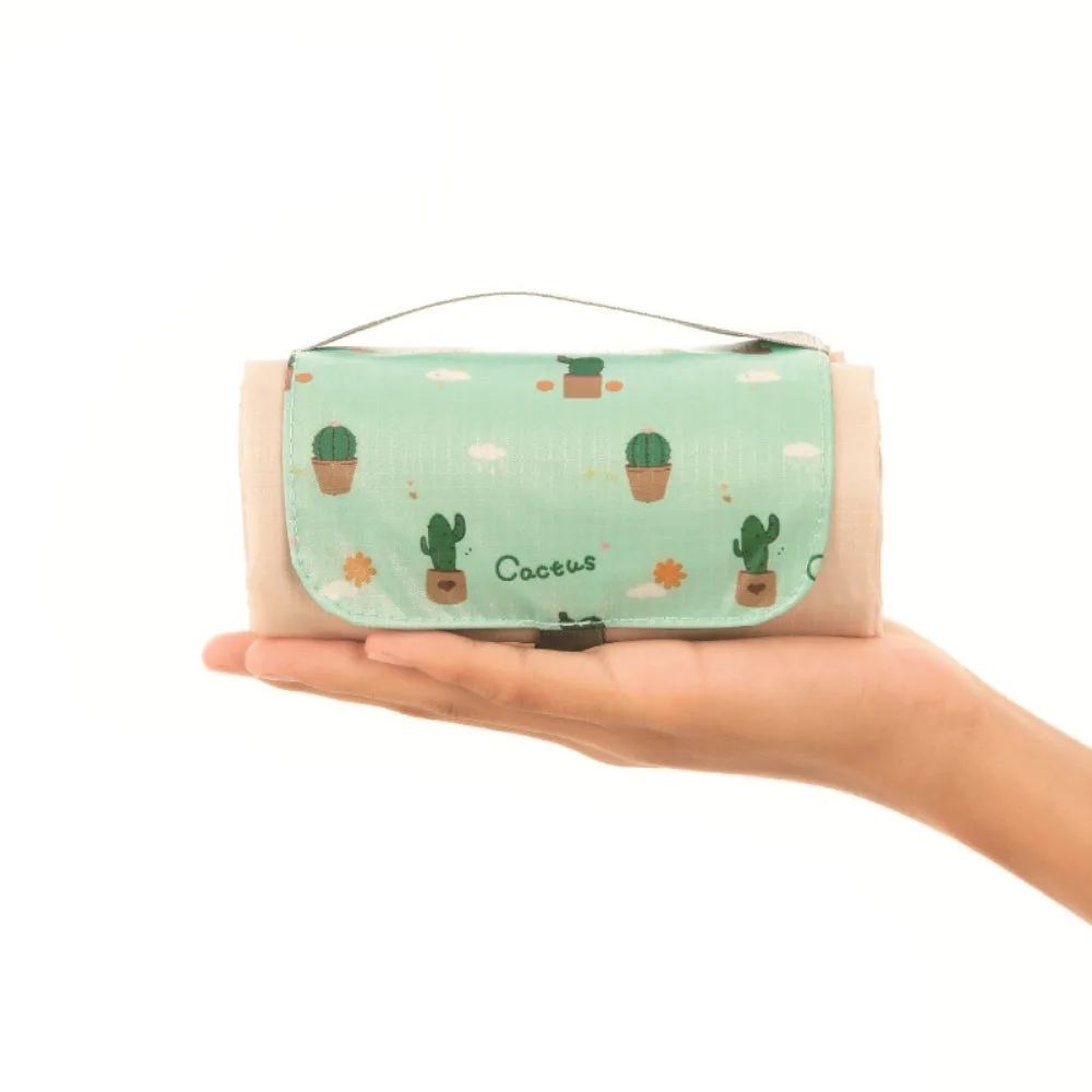 

Pocket Size Outdoor Picnic Mat Waterproof Sand Proof Mini Beach Mat Lightweight Moisture-Proof Camping Ground Cloth Beach Outing