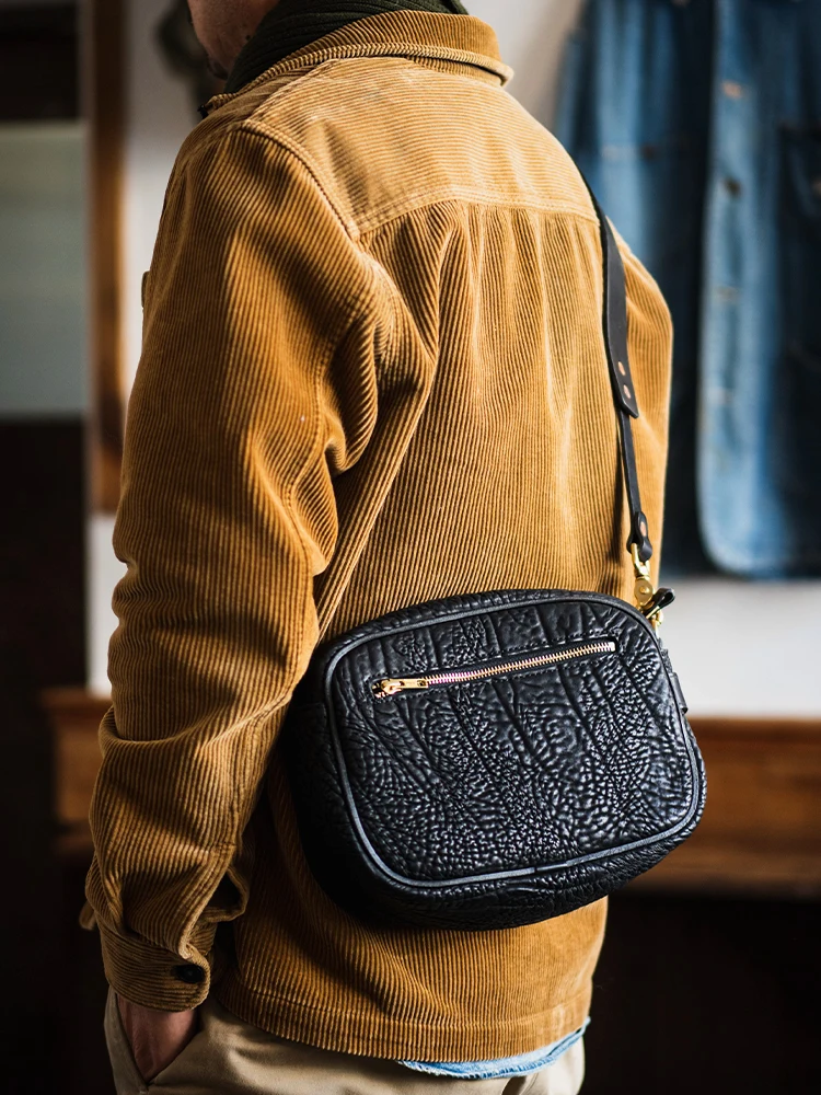 Casual designer handmade heavy cow leather men's black crossbody bag outdoor simple luxury natural genuine leather shoulder bag