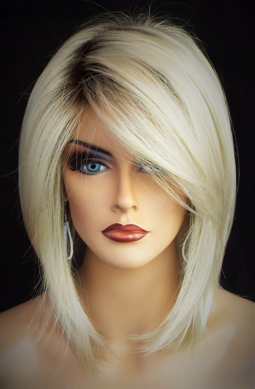

JACKSON NORIKO WIG BLOND MEDIUM LENGTH *STUNNING SEDUCTIVE STYLE *CHAMPAGNE 519