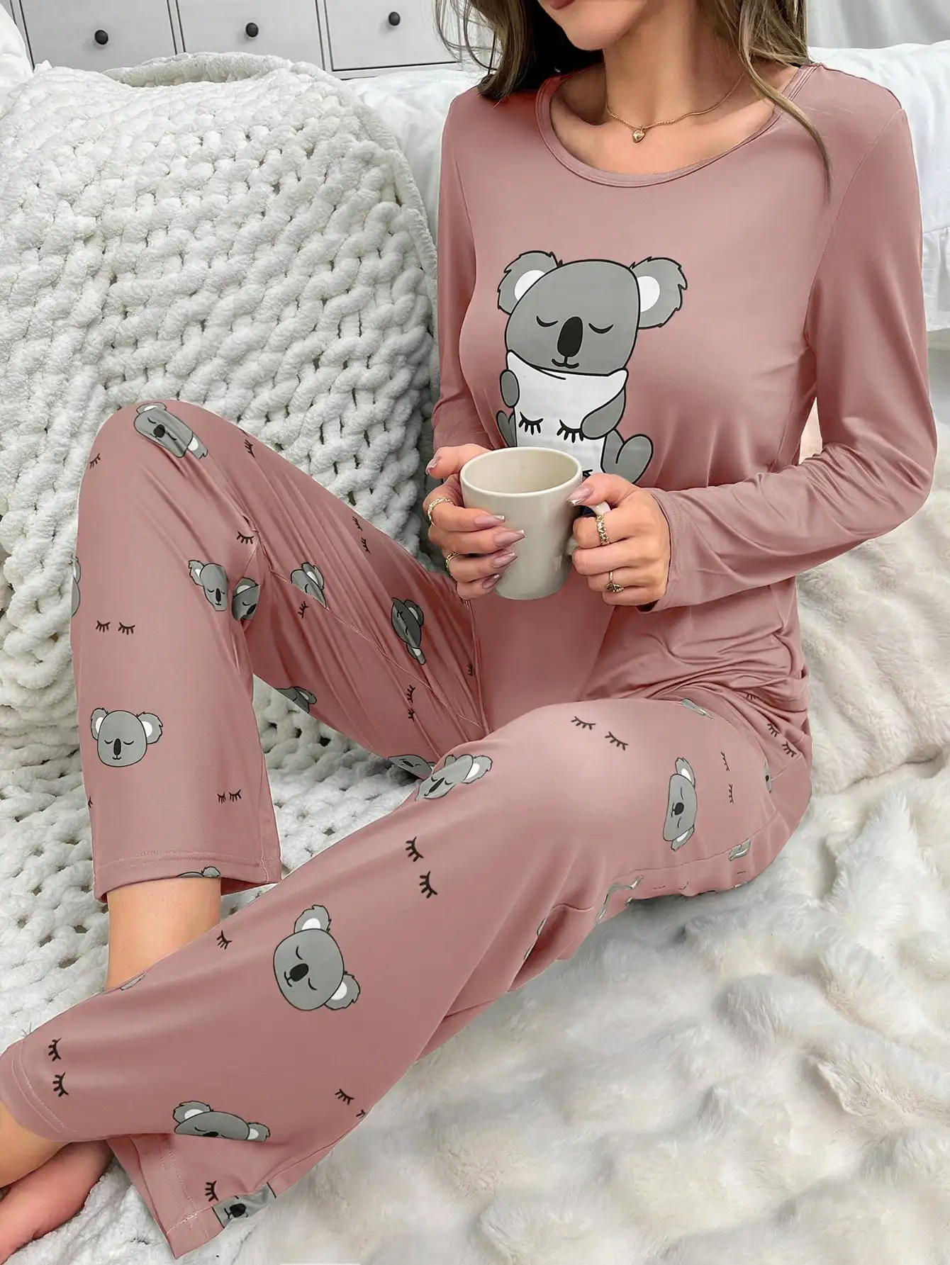 Koala print crew neck long sleeve T-shirt top and trousers casual and comfortable women\'s pajama set