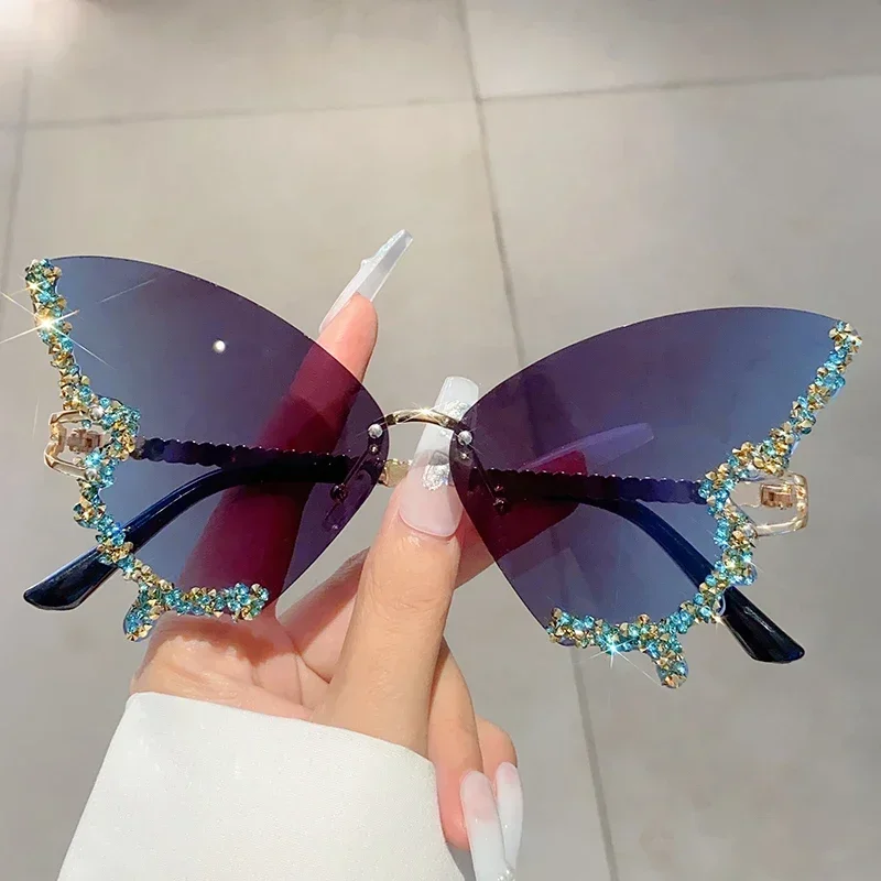 KAMMPT Oversized Butterfly Sunglasses Fashion Vintage Rimless Gradient Eyewear with Rhinestones New Trendy Brand Designer Shades