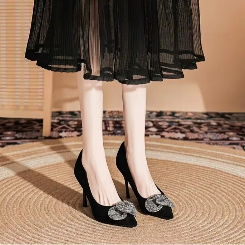 

Women's Spring and Autumn 2025 New Temperament Shallow Mouth Stiletto High Heels Rhinestone Pointed Toe Single Shoes