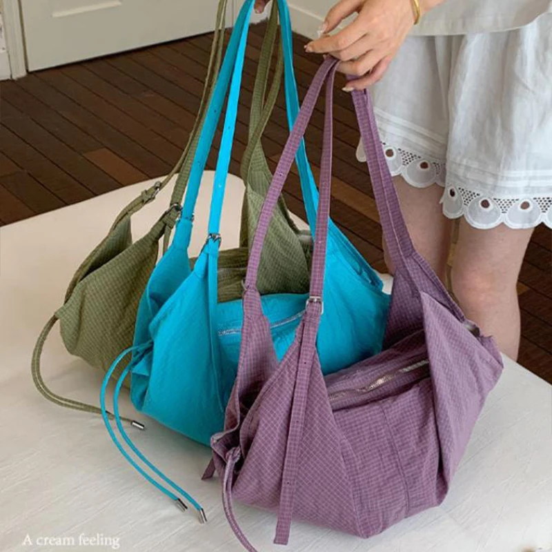 Hobos Halbmond-Dumpling-Form Umhängetasche, Koreanische Damen-Schultertasche, Japanische Minimalistische Casual Pendler-Reisetasche – Detail 2