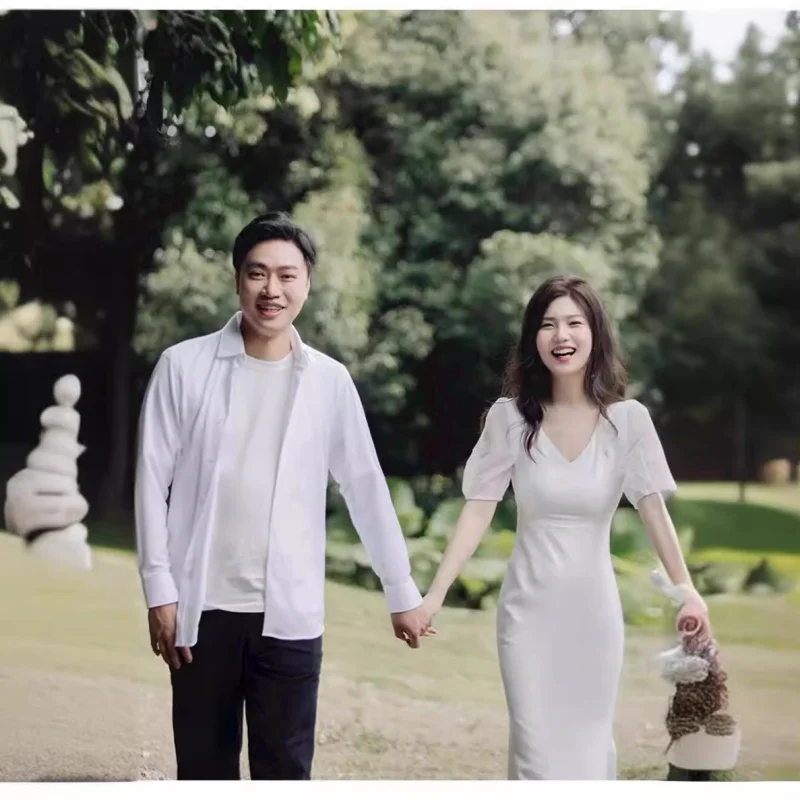 Платье во французском стиле с лицензией Свадебное атласное легкое свадебное платье Простое изящное помолвочное платье для путешествий Повседневная белая свадебная фата