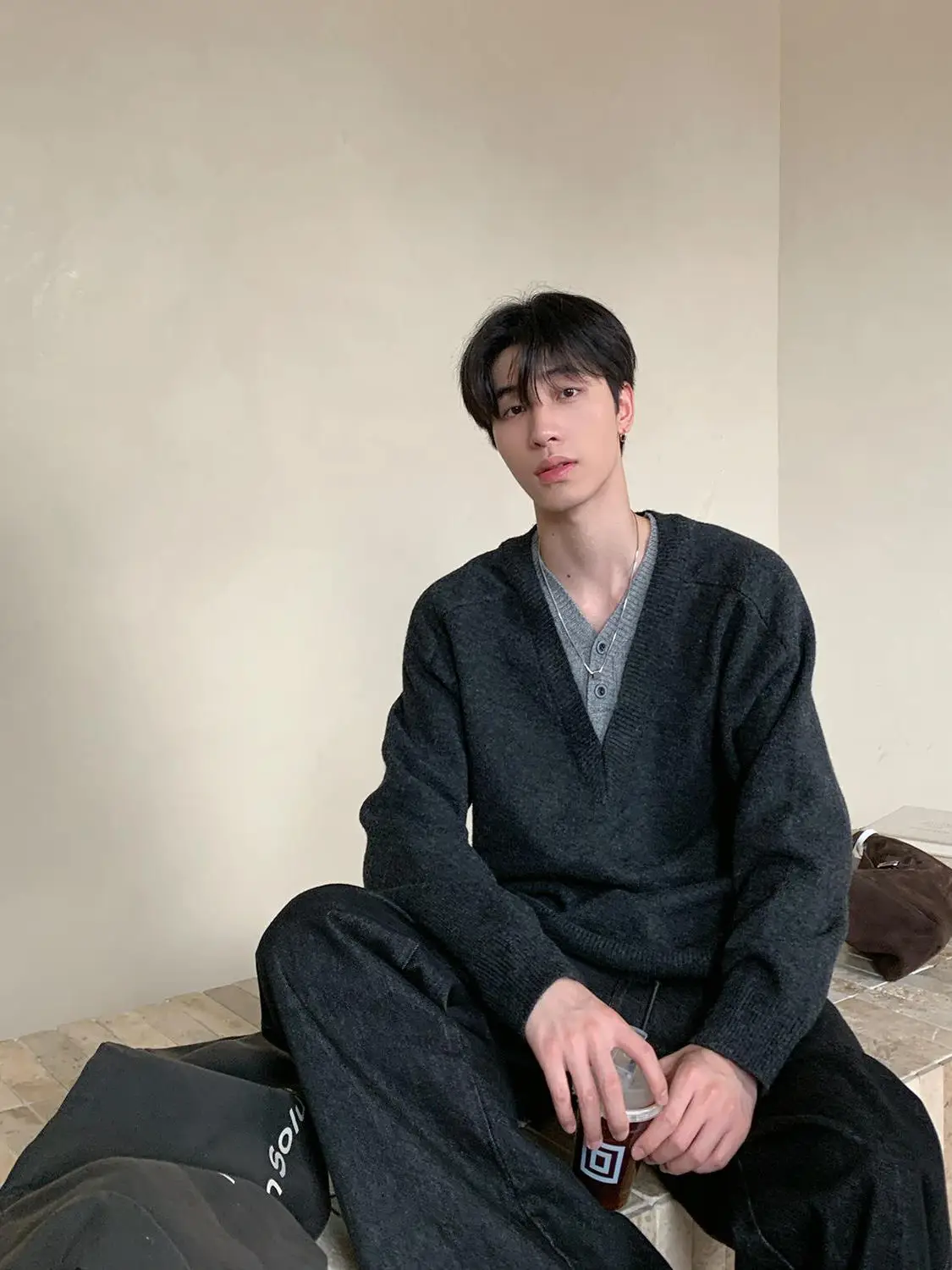 

Loose Fit V-Ne Knitwear Simple Sle Polyester Fiber Long Sve Casual Top for Men And Women Autumn Winter Faion