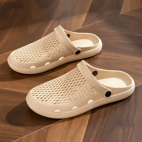 남자 여름 2025 새로운 야외 Anti-slip 비치 중공 샌들 두꺼운 바닥 물 건너 통기성 PVC 어퍼 슬립 온 신발