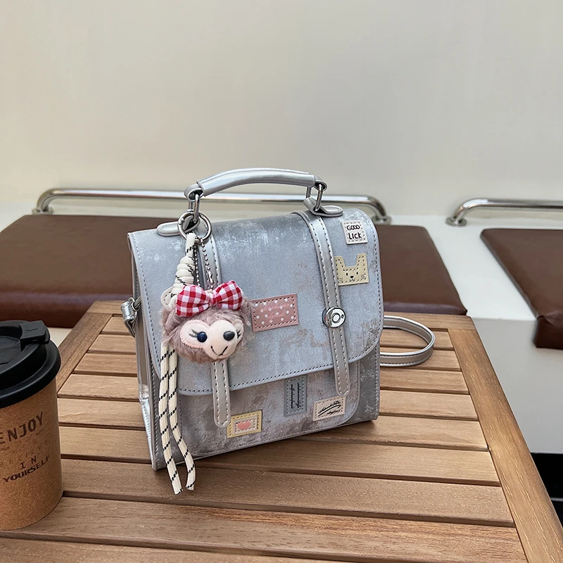 

Spacious Leather Tote Bag For Women, Detachable Crossbody Option, Luxury Brand, Famous Designer Crafted