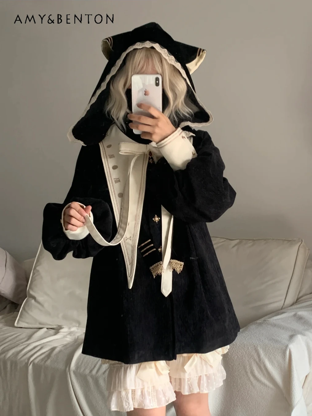

Original Lolita Retro Palace Style Handsome Cosplay Coat Gothic Round Neck Thickened Long Sleeve Loose Black Coat for Women