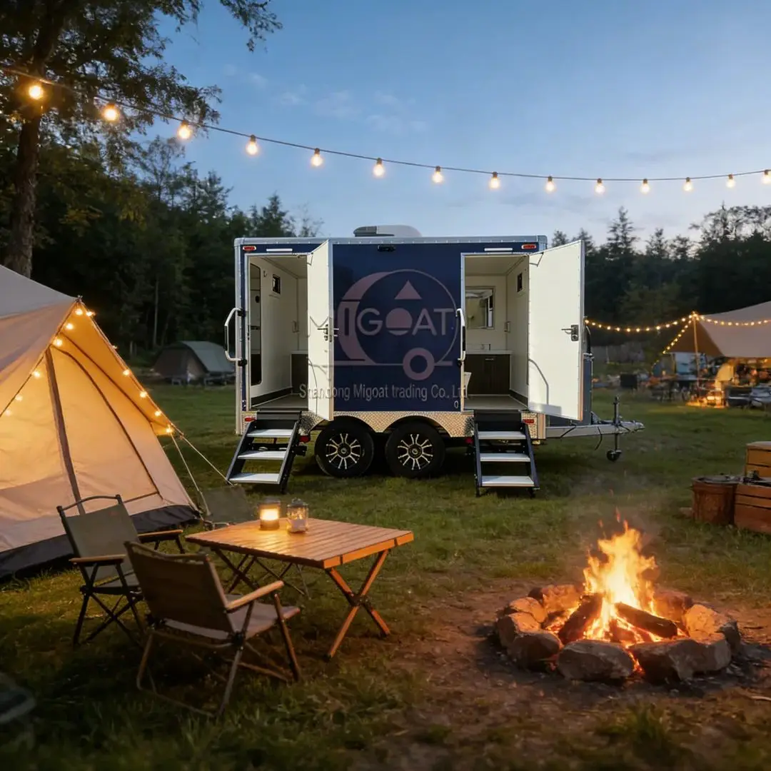 Luxury Trailer Restroom Portable Outdoor Mobile Toilet with Sink And Urinal for Camping And Construction Site Emergency Use