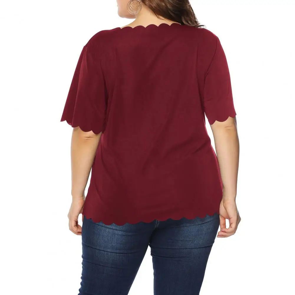 

Comfortable Everyday Wear Top Stylish Plus Size Short Sleeve Tops for Women Blouses with Wave Hem for Home or Vacation for Women
