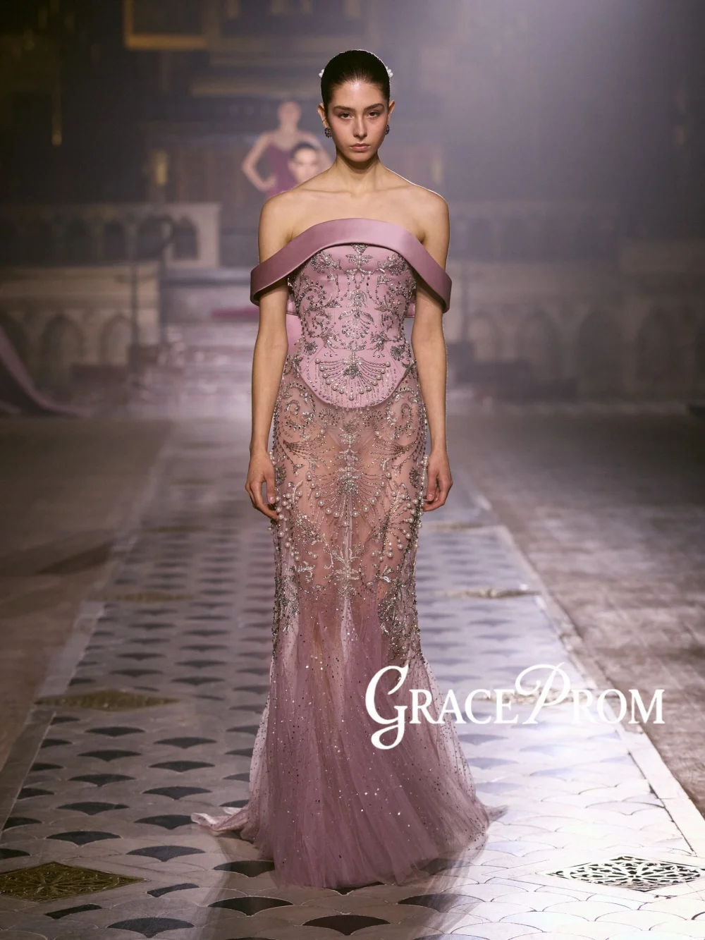 

New Purple Gorgeous Evening Dress Dazzling Pearls Crystal Wedding Party Gown Customized Illusion Off Shoulder Long Banquet Gowns