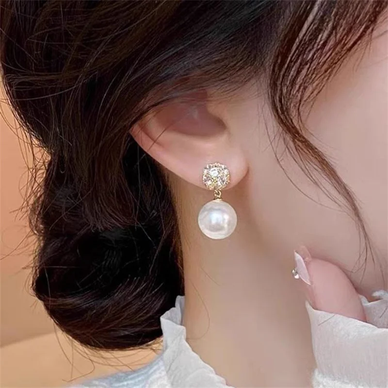 New Hemispherical Surface Crystal Imitation Pearl Pendant Earrings for Women Minimalist Gold Color Ear Jewelry Hiphop Girls Gift