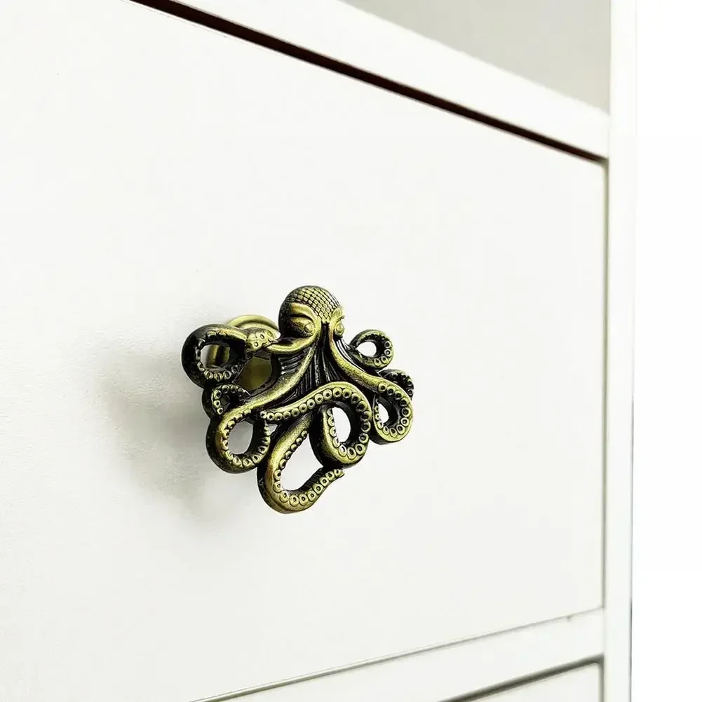 Creative Retro Octopus Shape Furniture Handle Solid Zinc Alloy Pull Dresser Drawer Knobs Kitchen Cabinet Pull Furniture Hardware