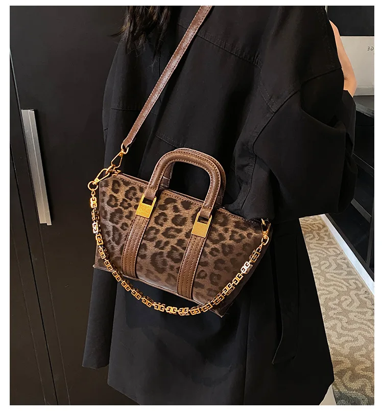2025 Borsa a cuscino con stampa leopardata retrò da donna nuova - Borsa a tracolla versatile alla moda con giunture alla moda