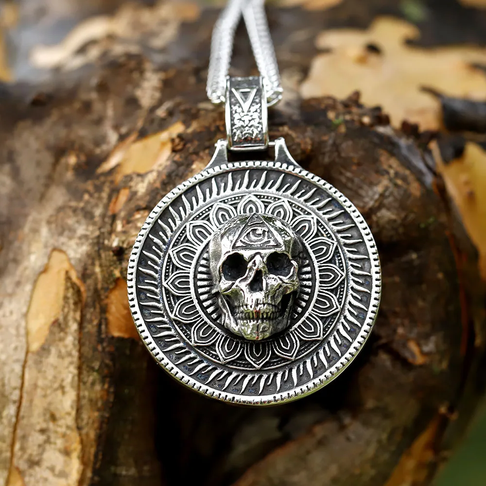 2022 NEW Men\'s 316L stainless-steel vintage Special Design round Skull Pendant Necklace punk fashion jewelry Gift free shipping