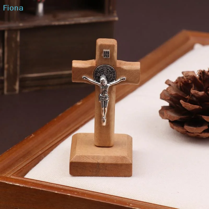 ♬ Crucifix en bois sur pied avec médaille Saint Benoît, croix de table avec figurine de Jésus pour autel domestique et décoration religieuse