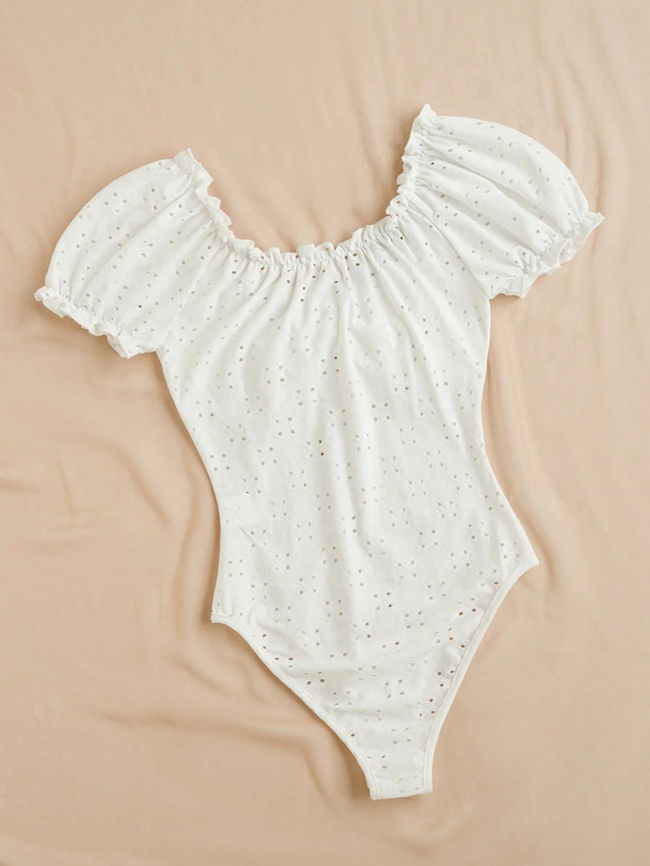 ملابس سباحة نسائية مثيرة ذات قصة منخفضة من Peplum برباط وأكمام قصيرة قطعة واحدة ملابس سباحة عصرية مناسبة للنساء العصريات