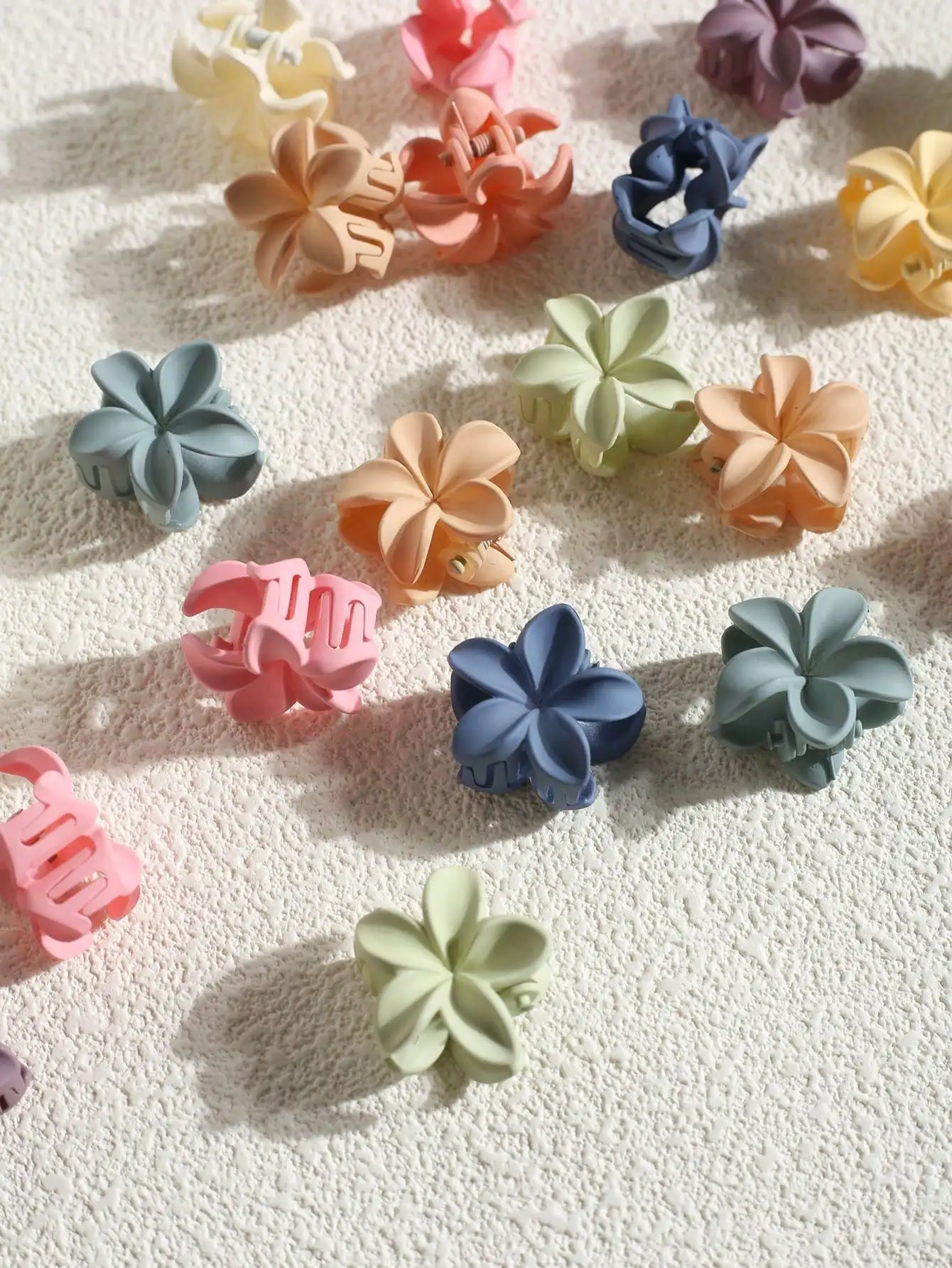 Thumbnail 2 - #50 Best Claw Clips to Buy In 2026