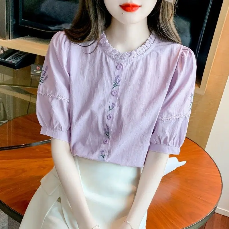 

Женская блузка с круглым вырезом, короткими рукавами-фонариками и цветочной вышивкой, повседневная рубашка