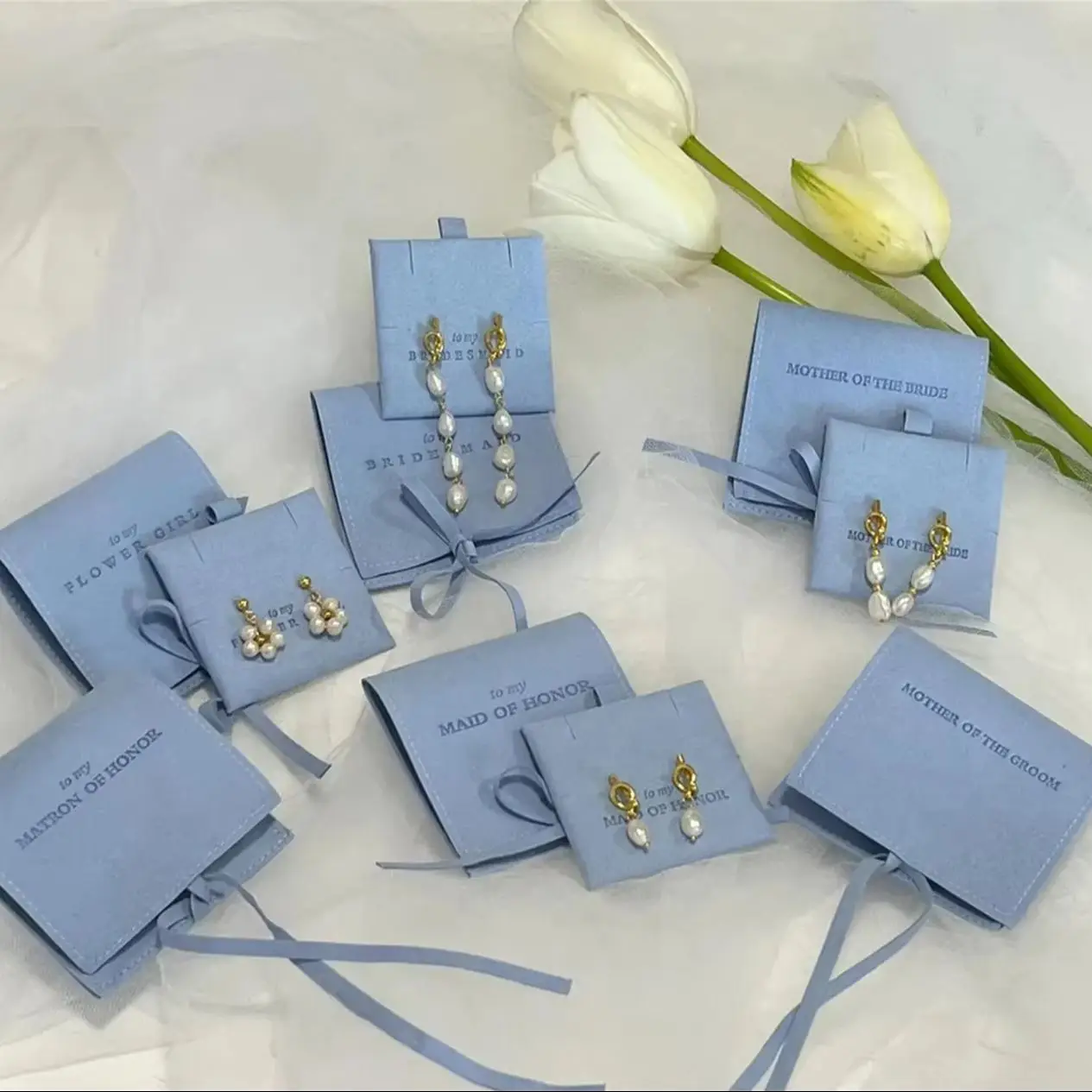 

Набор серег подружки невесты, жемчужные серьги для подружек невесты, подарок «спасибо», предложение подружки невесты, жемчужные серьги в бархатном украшении