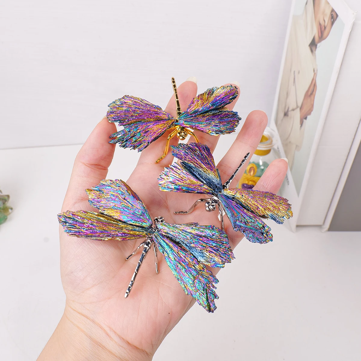 1PC Natural Crystal Stone Reiki Gemtone Healing Aura Tourmaline Colorful Flame Butterfly Animal Statue Home Garden Decorations